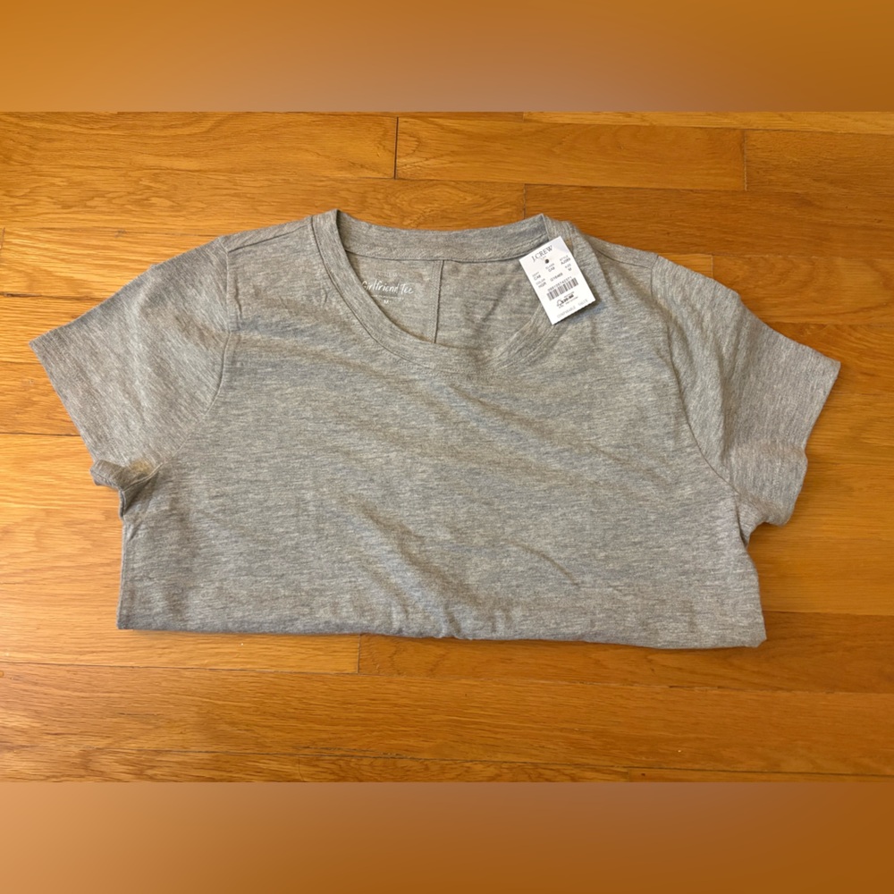 NWT - J Crew T-Shirt, size M - Picture 2 of 2